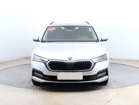 Škoda Octavia, 2021 - pohled č. 2