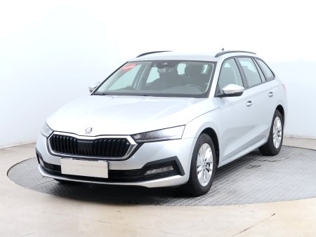 Škoda Octavia, 2021 - pohled č. 3