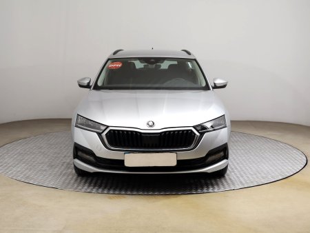 Škoda Octavia, 2022 - pohled č. 2