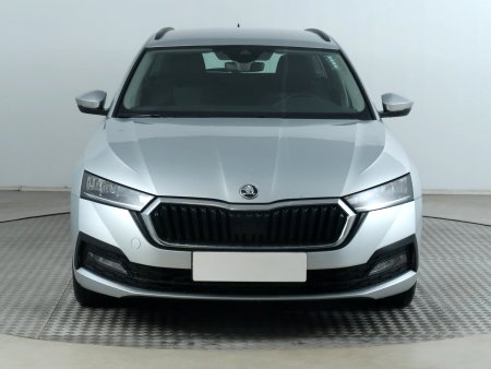 Škoda Octavia, 2021 - pohled č. 2