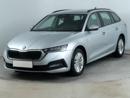 Škoda Octavia, 2021 - pohled č. 3