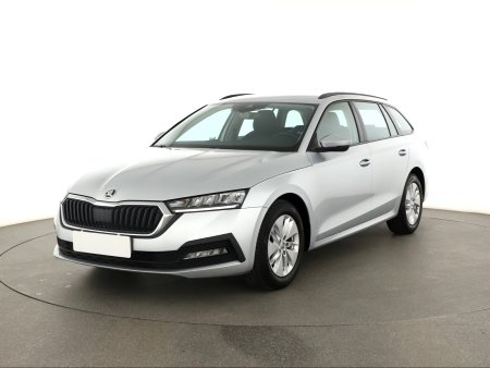 Škoda Octavia, 2021 - pohled č. 3