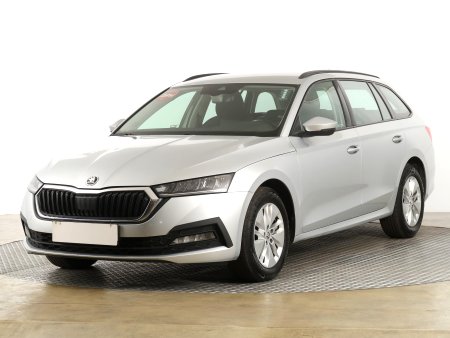 Škoda Octavia, 2021 - pohled č. 3