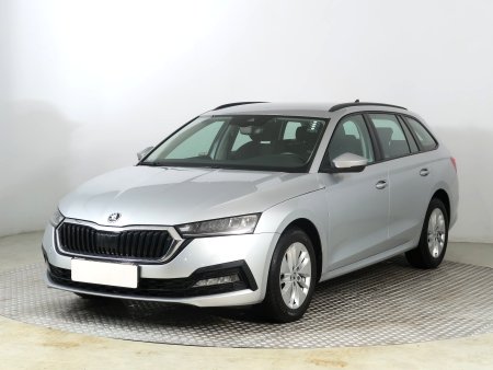 Škoda Octavia, 2021 - pohled č. 3