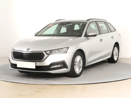 Škoda Octavia, 2021 - pohled č. 3
