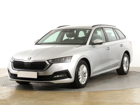 Škoda Octavia, 2021 - pohled č. 3