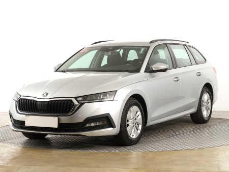 Škoda Octavia, 2021 - pohled č. 3