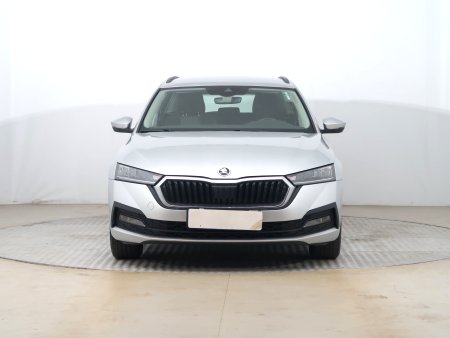 Škoda Octavia, 2021 - pohled č. 2