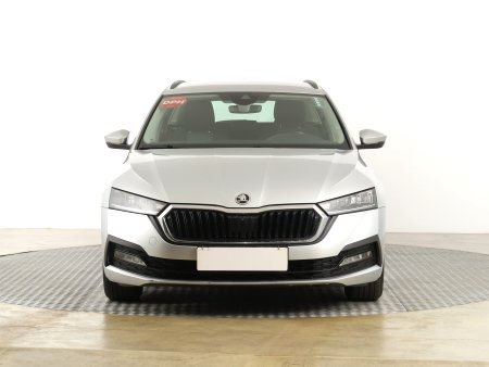 Škoda Octavia, 2021 - pohled č. 2