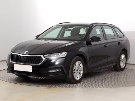 Škoda Octavia, 2021 - pohled č. 3