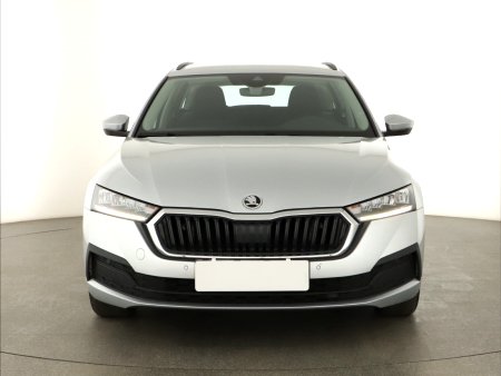 Škoda Octavia, 2021 - pohled č. 2