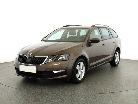 Škoda Octavia, 2019 - pohled č. 3