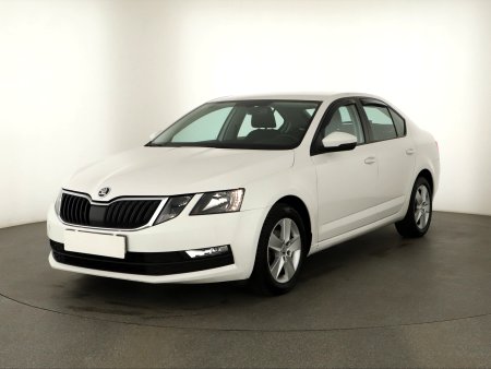 Škoda Octavia, 2018 - pohled č. 3