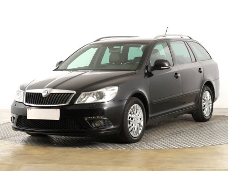 Škoda Octavia, 2012 - pohled č. 3
