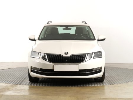 Škoda Octavia, 2018 - pohled č. 2