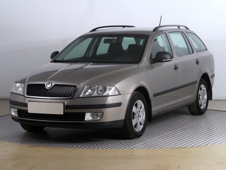 Škoda Octavia, 2012 - pohled č. 3