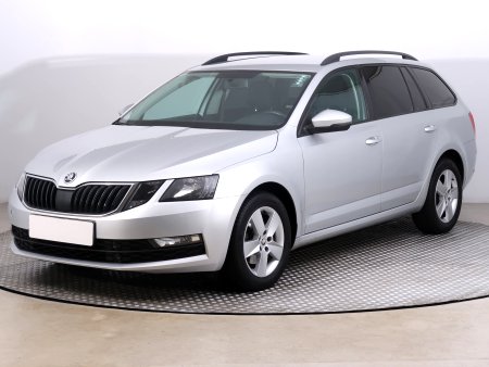 Škoda Octavia, 2018 - pohled č. 3