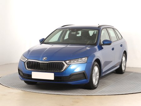 Škoda Octavia, 2022 - pohled č. 3
