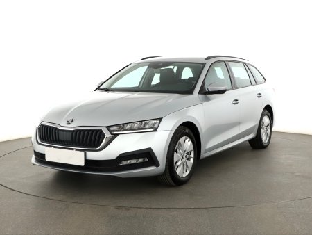 Škoda Octavia, 2022 - pohled č. 3