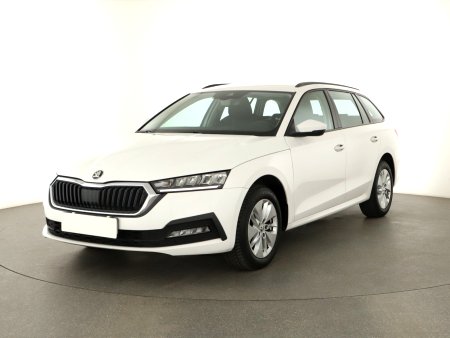 Škoda Octavia, 2022 - pohled č. 3
