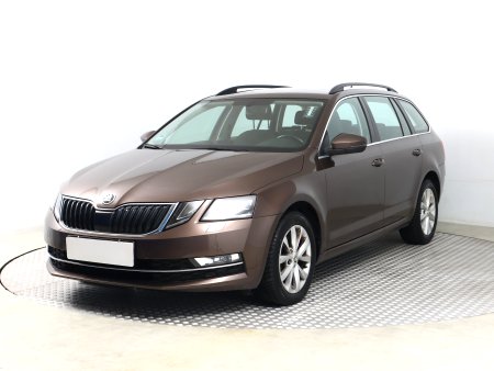 Škoda Octavia, 2019 - pohled č. 3