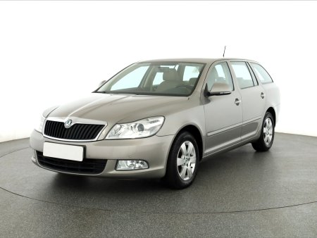 Škoda Octavia, 2012 - pohled č. 3