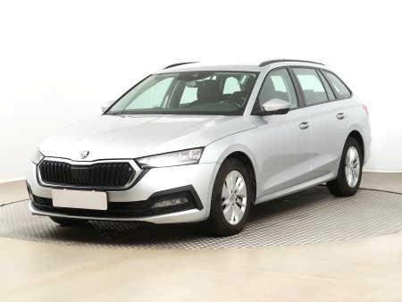 Škoda Octavia, 2021 - pohled č. 3