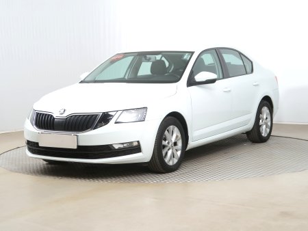 Škoda Octavia, 2019 - pohled č. 3