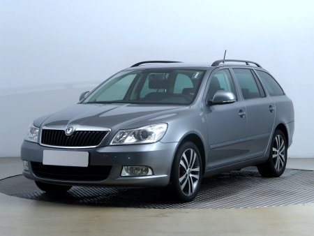 Škoda Octavia, 2012 - pohled č. 3