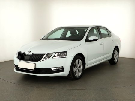 Škoda Octavia, 2018 - pohled č. 3