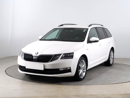 Škoda Octavia, 2018 - pohled č. 3