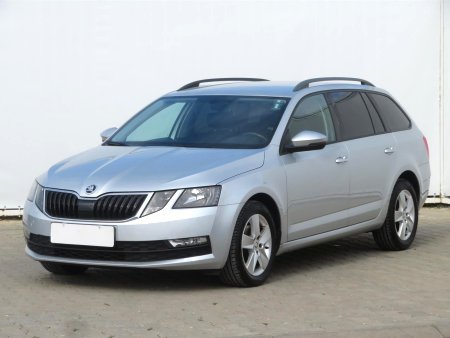 Škoda Octavia, 2018 - pohled č. 3