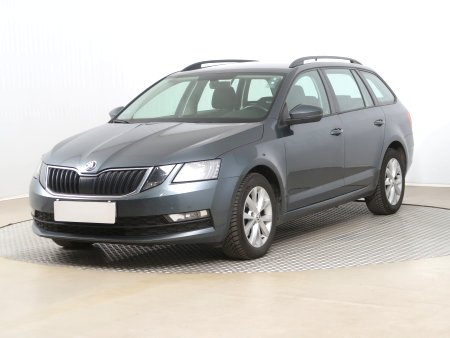 Škoda Octavia, 2019 - pohled č. 3