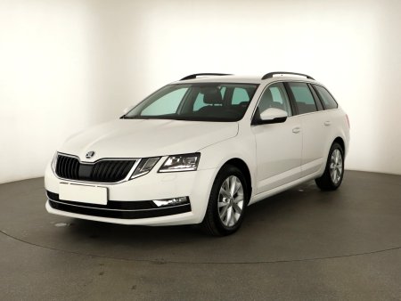 Škoda Octavia, 2018 - pohled č. 3