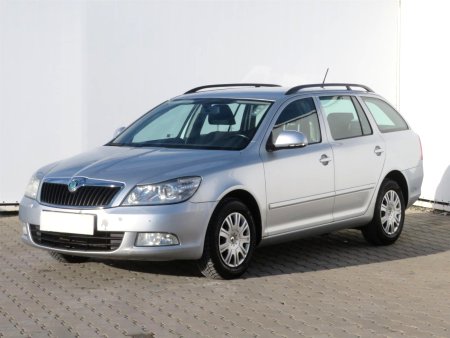 Škoda Octavia, 2012 - pohled č. 3