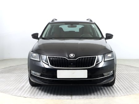 Škoda Octavia, 2019 - pohled č. 2