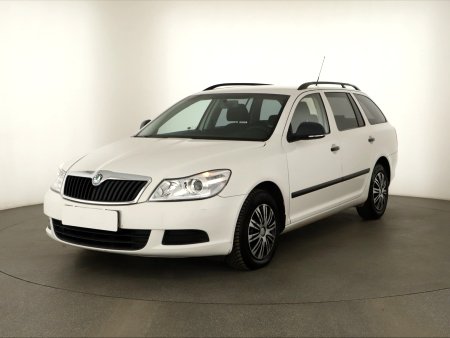 Škoda Octavia, 2012 - pohled č. 3