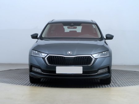Škoda Octavia, 2020 - pohled č. 2