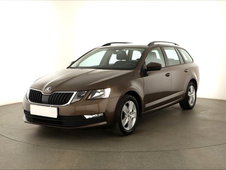 Škoda Octavia, 2018 - pohled č. 3