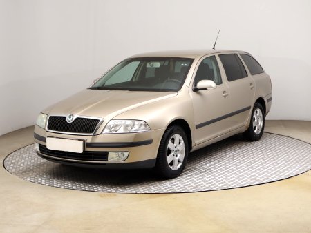 Škoda Octavia, 2006 - pohled č. 3