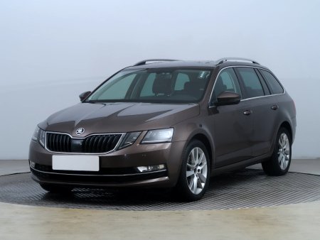 Škoda Octavia, 2019 - pohled č. 3