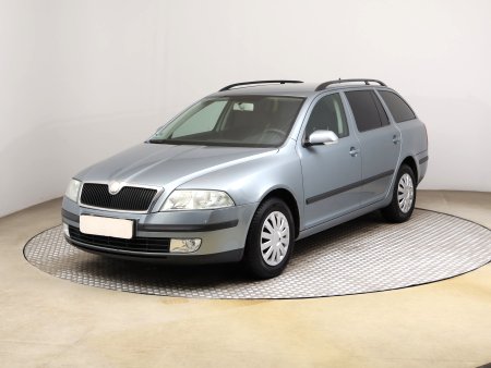 Škoda Octavia, 2004 - pohled č. 3