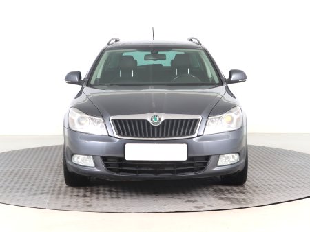 Škoda Octavia, 2012 - pohled č. 2
