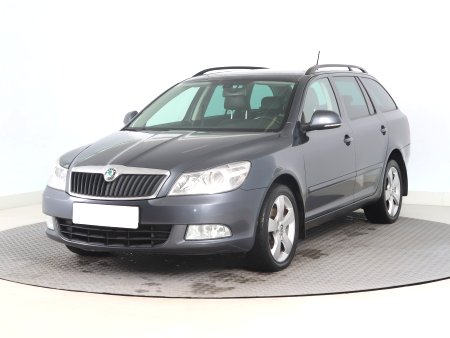 Škoda Octavia, 2012 - pohled č. 3