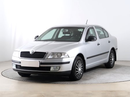 Škoda Octavia, 2012 - pohled č. 3