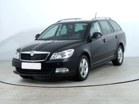 Škoda Octavia, 2012 - pohled č. 3