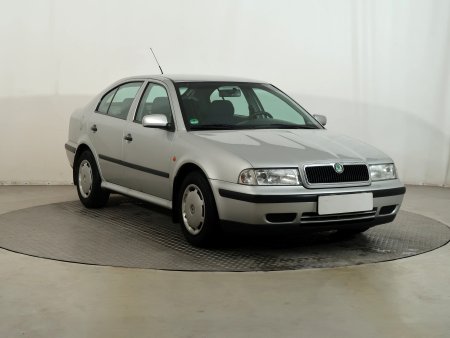 Škoda Octavia, 1998