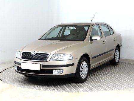Škoda Octavia, 2006 - pohled č. 3
