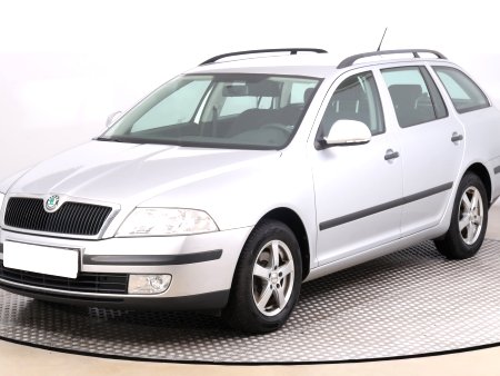 Škoda Octavia, 2012 - pohled č. 3