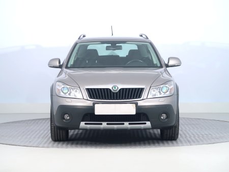 Škoda Octavia, 2012 - pohled č. 2
